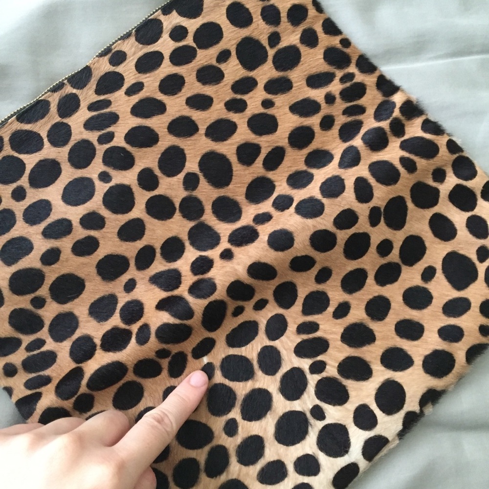 SOLD 💔Clare V. leopard clutch - Picture 5 of 5